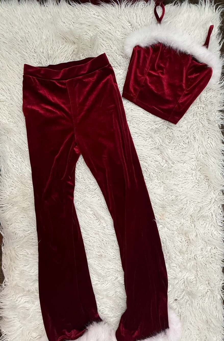 Wallflower Red Velvet Set Size Small Cami Top and Flare Pants w/Faux Fur Trim